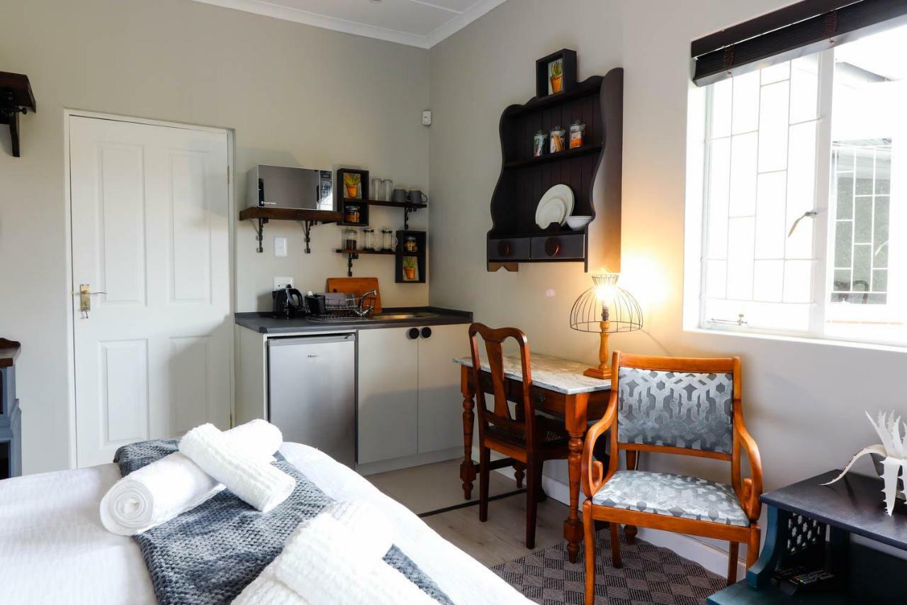 Arbour1 Guesthouse Джордж Экстерьер фото